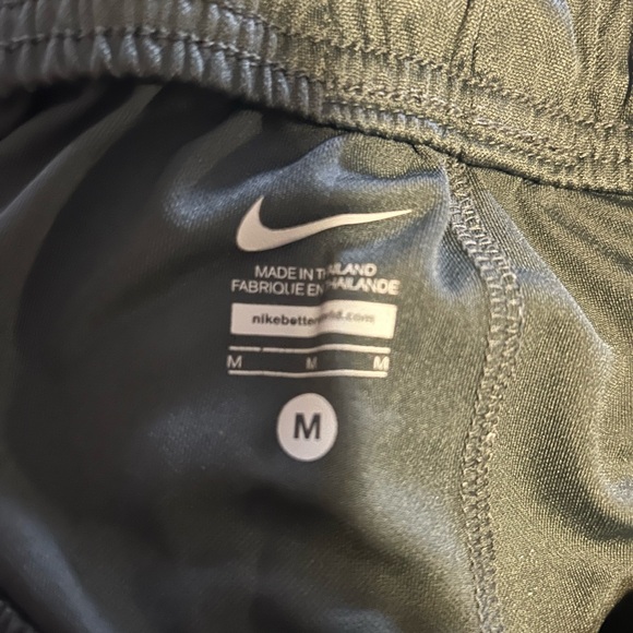 nike gym shorts - Picture 3 of 3